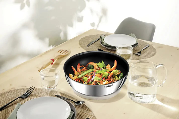 batterie de cuisine tefal , casseroles et poêles 10 pièces